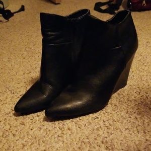 Nine West | Black Pointed Wedges